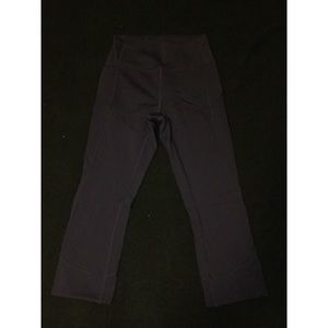 Lululemon crops - reserved (@cornietalley)